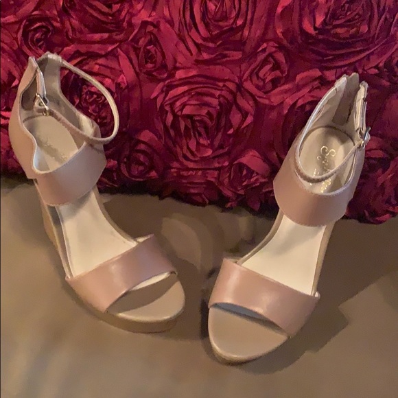 ❤️❤️Seychelles Wedge Sandals❤️❤️ - Picture 2 of 9